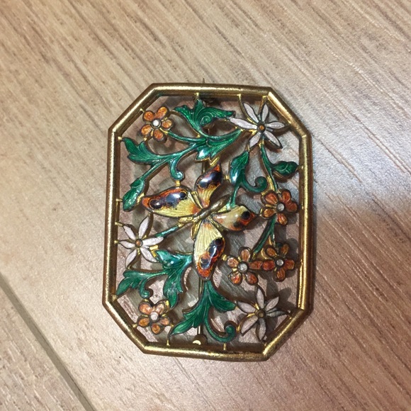 Butterfly and flower scene pin / brooch - Picture 2 of 4
